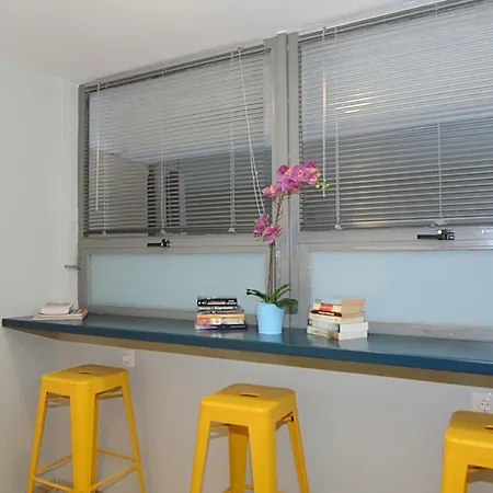 Urban Art Experience With Acropolis View Apartment *